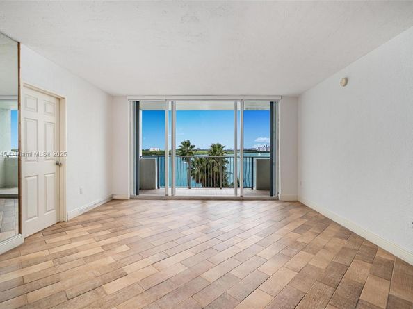 10350 W Bay Harbor Dr 5R, Bay Harbor Islands FL 33154