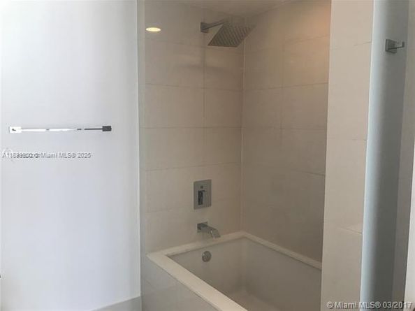 1300 S Miami Ave 1811, Miami FL 33130