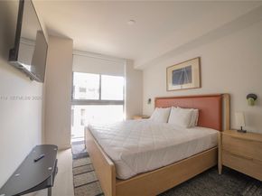 11 NE 6TH 1104, Miami FL 33132