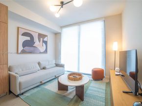 11 NE 6TH 1104, Miami FL 33132