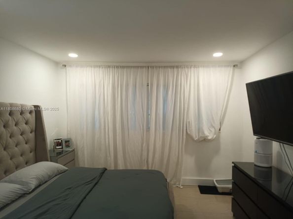 2005 Sans Souci Blvd 202, North Miami FL 33181