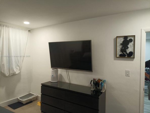 2005 Sans Souci Blvd 202, North Miami FL 33181