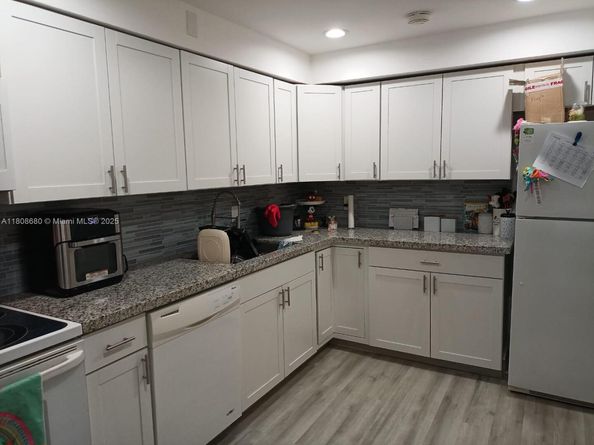 2005 Sans Souci Blvd 202, North Miami FL 33181