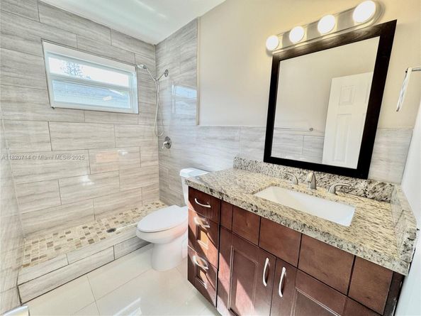 4905 Harrison St, Hollywood FL 33021