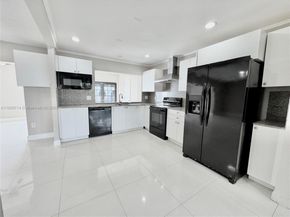 4905 Harrison St, Hollywood FL 33021
