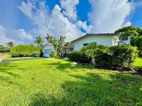 4905 Harrison St, Hollywood FL 33021