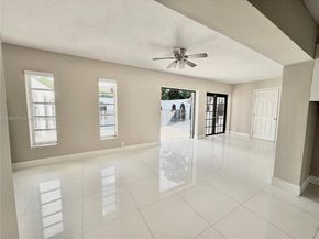 4905 Harrison St, Hollywood FL 33021