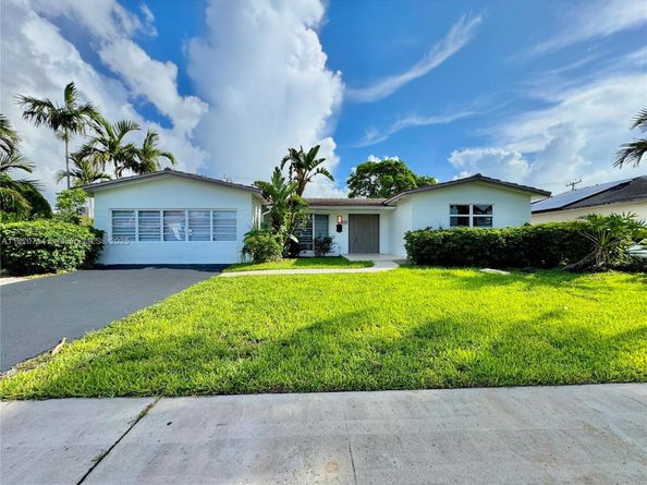4905 Harrison St, Hollywood FL 33021