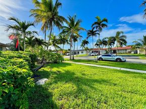 4905 Harrison St, Hollywood FL 33021