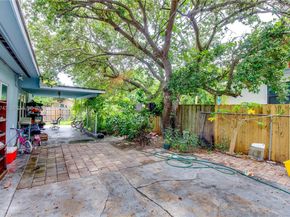 322 N C Street FL 33460