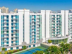 3029 NE 188th St 905, Aventura FL 33180