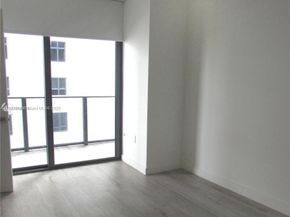 55 SW 9th St 3409, Miami FL 33130