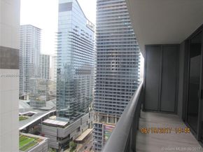 55 SW 9th St 3409, Miami FL 33130