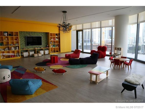 55 SW 9th St 3409, Miami FL 33130