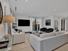 2851 SW 33rd Ct 2851, Miami FL 33133