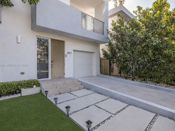 2851 SW 33rd Ct 2851, Miami FL 33133
