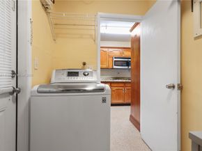 9455 SW 181st St, Palmetto Bay FL 33157