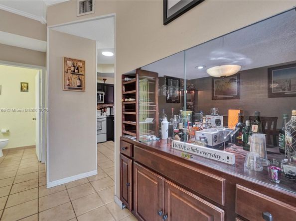 603 SW 107th Ave 1701, Pembroke Pines FL 33025