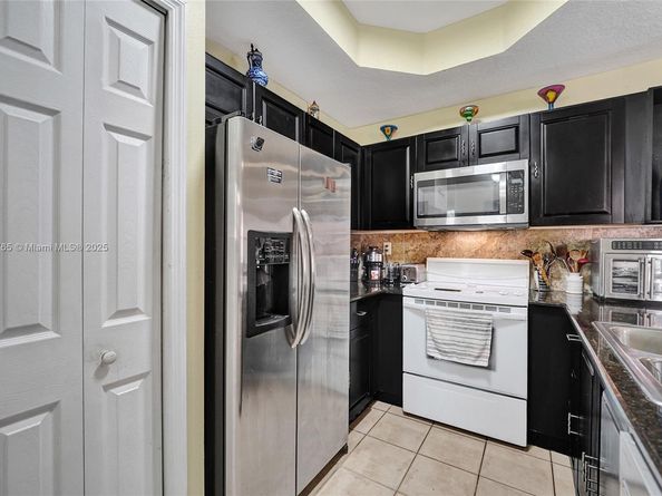 603 SW 107th Ave 1701, Pembroke Pines FL 33025