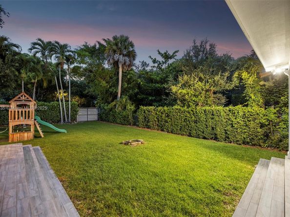 925 NE 92nd St, Miami Shores FL 33138