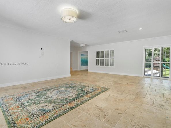 925 NE 92nd St, Miami Shores FL 33138