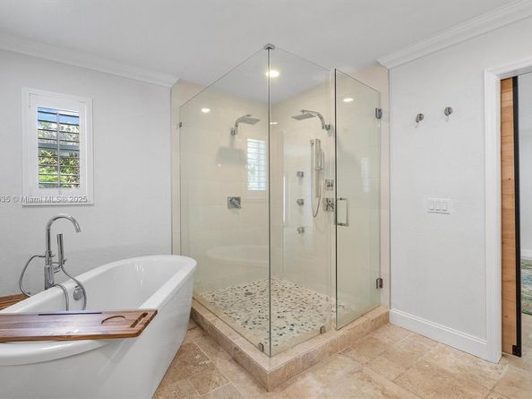 925 NE 92nd St, Miami Shores FL 33138