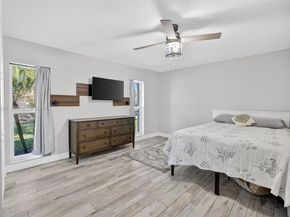 9090 NW 11th Ct, Plantation FL 33322