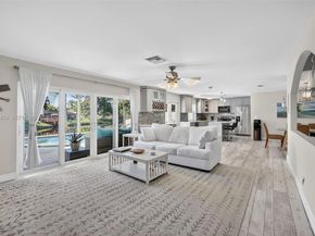 9090 NW 11th Ct, Plantation FL 33322