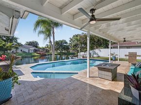 9090 NW 11th Ct, Plantation FL 33322