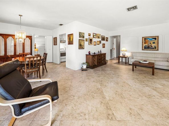 995 S Shore Dr, Miami Beach FL 33141