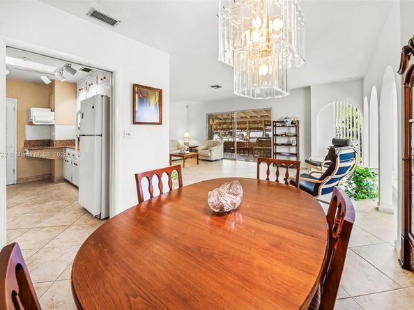995 S Shore Dr, Miami Beach FL 33141