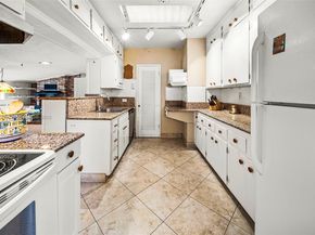 995 S Shore Dr, Miami Beach FL 33141