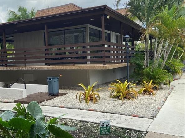 7473 SW 82nd St A311, Miami FL 33143