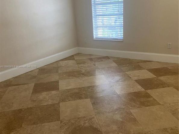 7473 SW 82nd St A311, Miami FL 33143