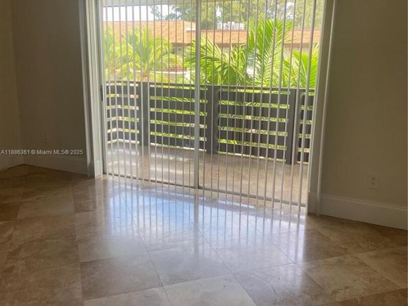 7473 SW 82nd St A311, Miami FL 33143
