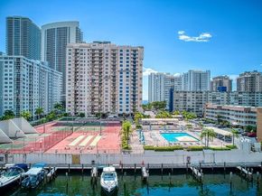1865 S Ocean Dr 15C, Hallandale Beach FL 33009