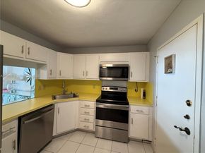 1865 S Ocean Dr 15C, Hallandale Beach FL 33009