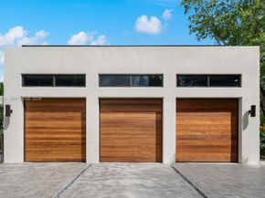 5545 SW 81st Ter, Miami FL 33143