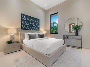 5545 SW 81st Ter, Miami FL 33143