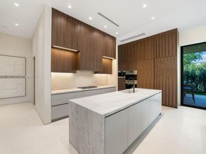 5545 SW 81st Ter, Miami FL 33143