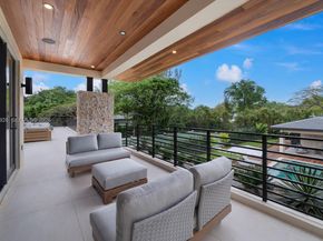 5545 SW 81st Ter, Miami FL 33143