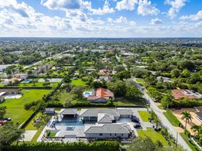 9790 SW 62nd St, Miami FL 33173