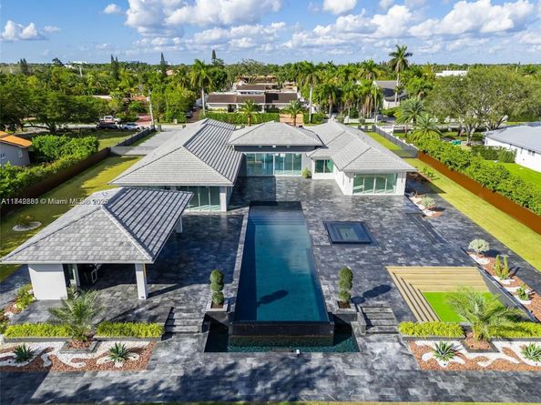 9790 SW 62nd St, Miami FL 33173