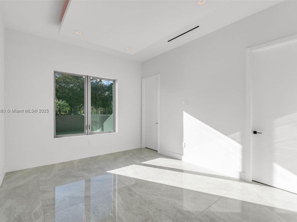 9790 SW 62nd St, Miami FL 33173