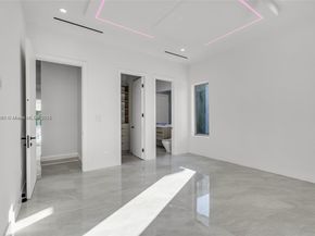 9790 SW 62nd St, Miami FL 33173