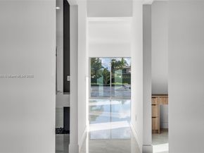 9790 SW 62nd St, Miami FL 33173