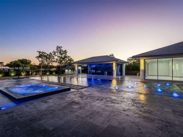 9790 SW 62nd St, Miami FL 33173