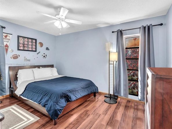 5404 Bayberry Ln, Tamarac FL 33319