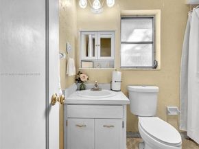 5404 Bayberry Ln, Tamarac FL 33319