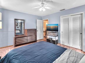 5404 Bayberry Ln, Tamarac FL 33319